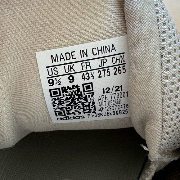 Adidas Yeezy 500 Blush 9.5 - Picture 4 of 7